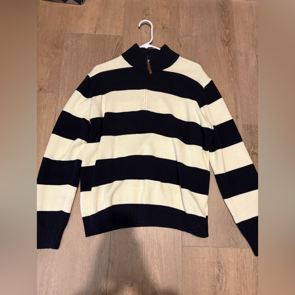Brandy Melville stripped quarter zip